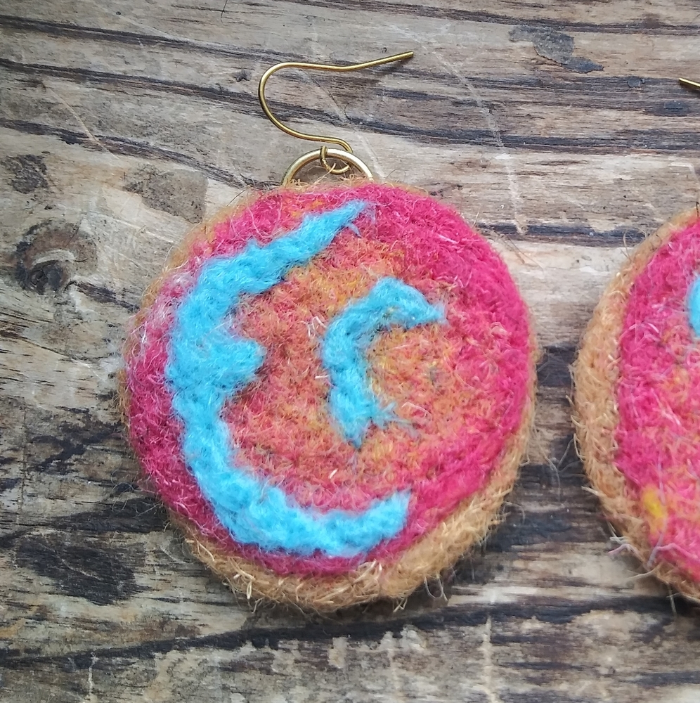 'Sugar Cookie' Felt Earrings - Picture 3 of 3